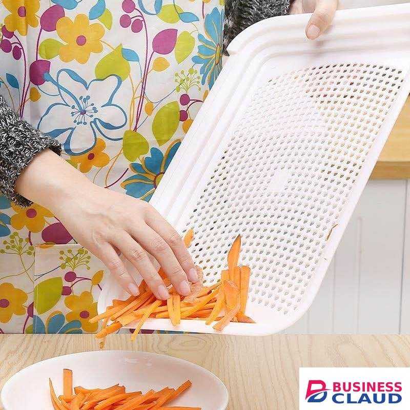 SLIDING CHOPPING BOARD AND COLLANDER