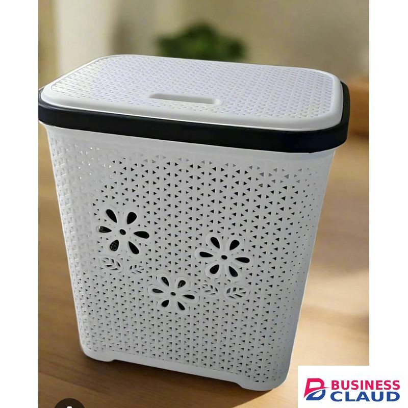 WHITE PLASTIC MULTIPURPOSE STORAGE BASKET / LAUNDRY BASKET / KITCHEN BASKET