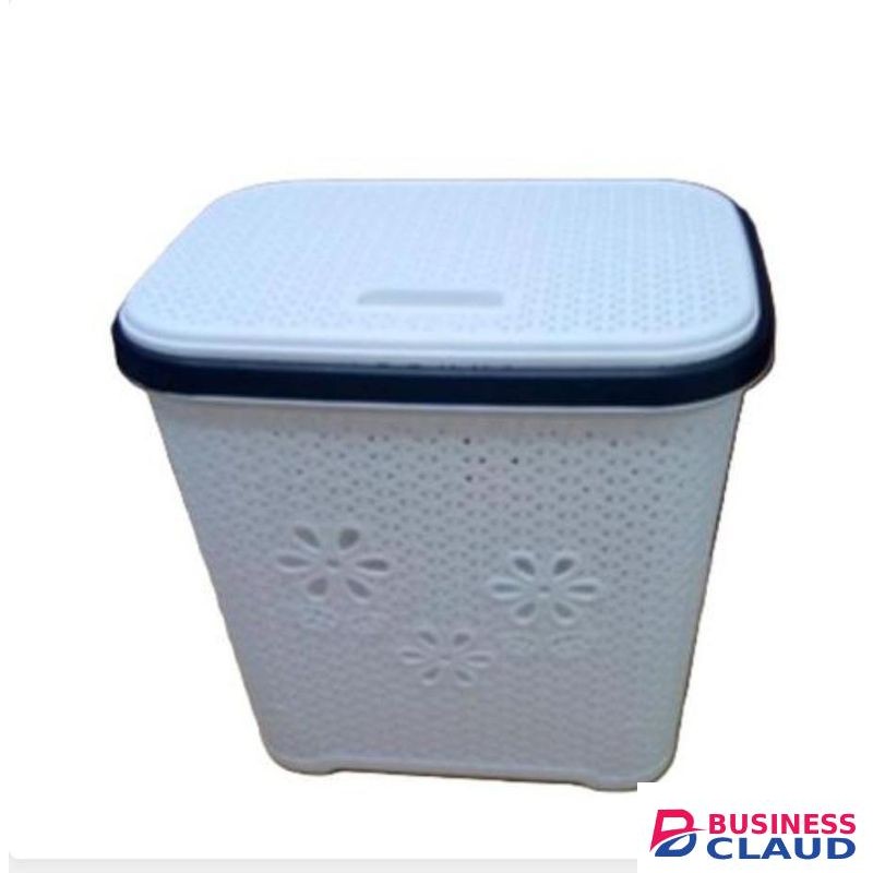 Plastic laundry basket _white