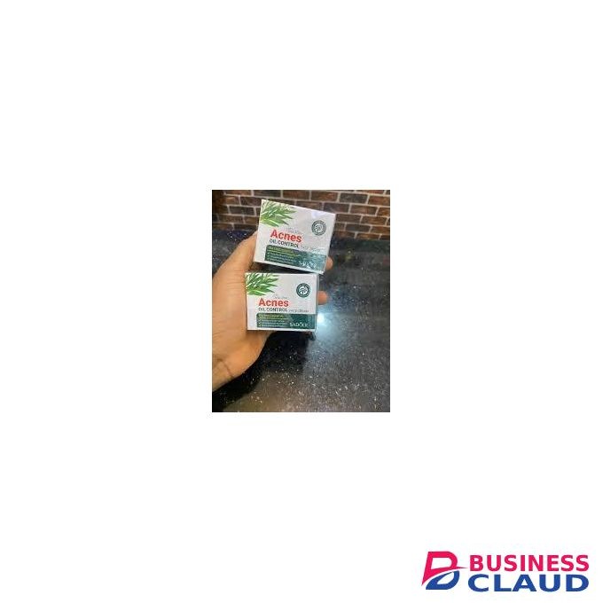 SADOER Acnes OIL CONTROL face cream