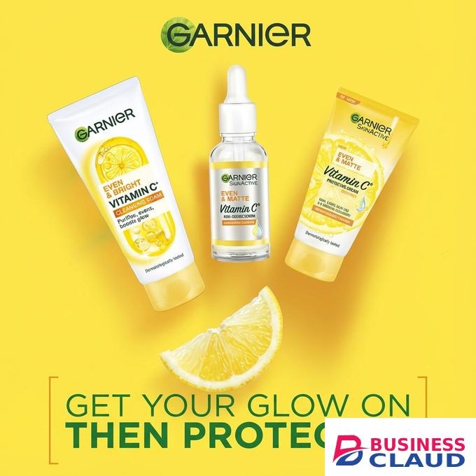 Garnier Even & Matte Cleansing Foam with Vitamin C And Lemon - Visibly Even and Restores Skin Glow, 50ml
