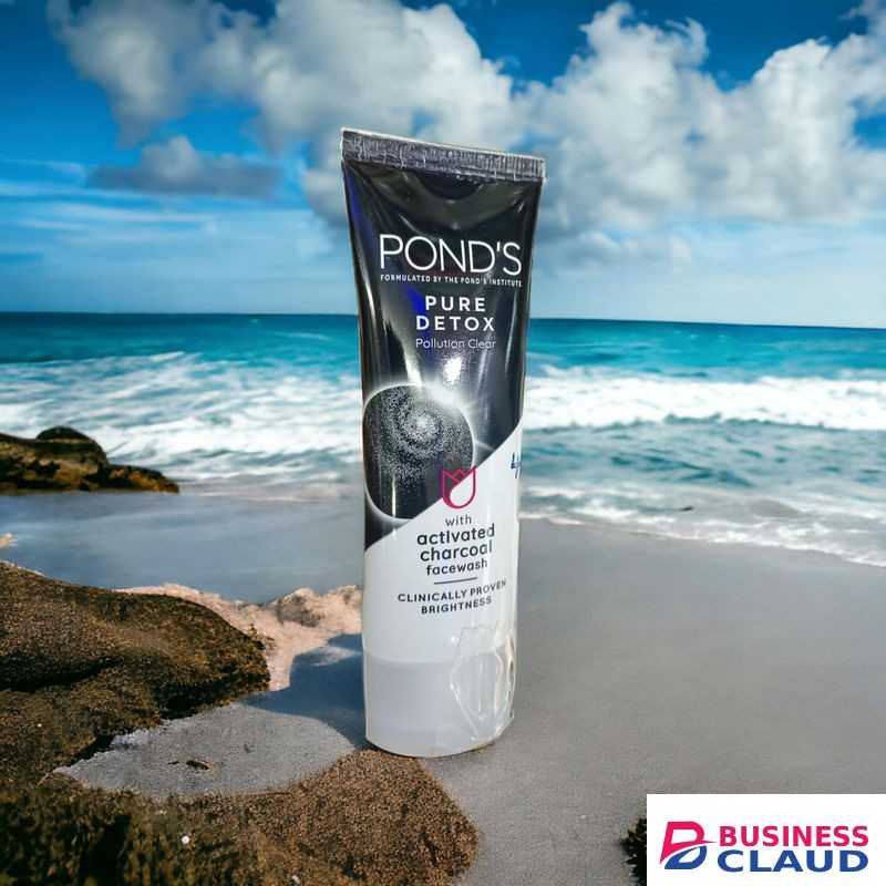 Pond's Pure Detox Pollution Clear With ACTIVATED CHARCOAL FACE WASH nk