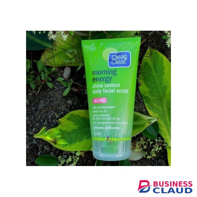 Clean & Clear Daily Shine Control Facial Scrub