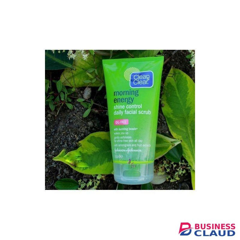 Clean & Clear Daily Shine Control Facial Scrub