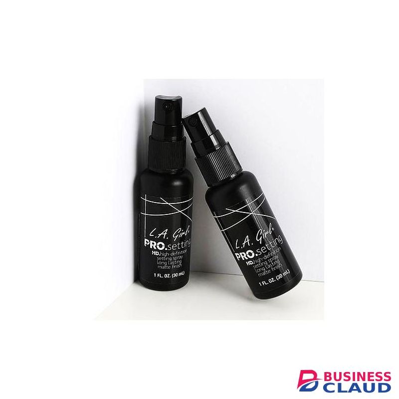 LA Girl USA Pro Setting Spray.
