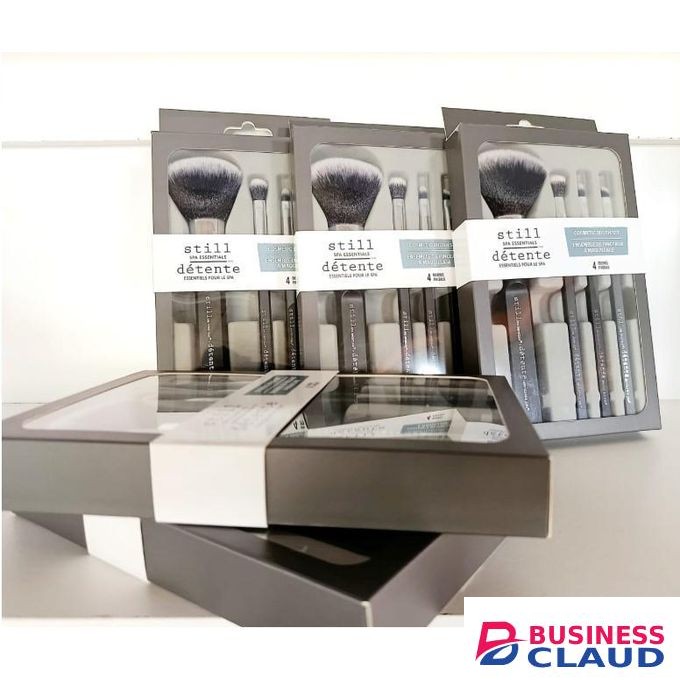 SPA ESSENTIALS Cosmetic Brush Set