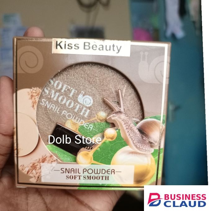 Kiss Beauty Flawless Matte Finish Powder Snail Powder With Foundation,Mirror & Makeup Sponge