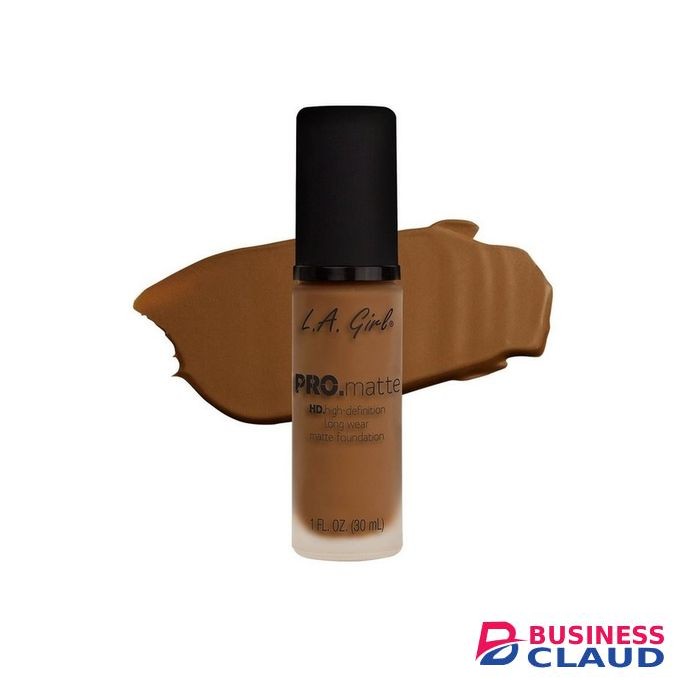 L.A Girl Pro Matte Foundation - Nutmeg, 1Fl. Oz.