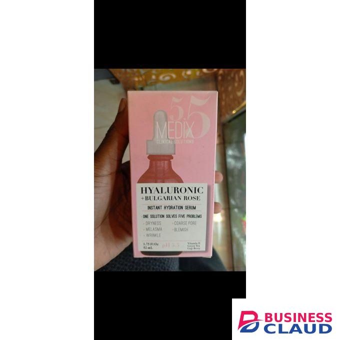 Medix 5.5 Hyaluronic + Bulgarian rose instant hydration serum