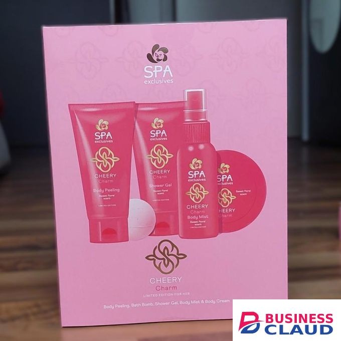 Spa Exlusive Set CHEERY CHARM Limited Edition Or Her