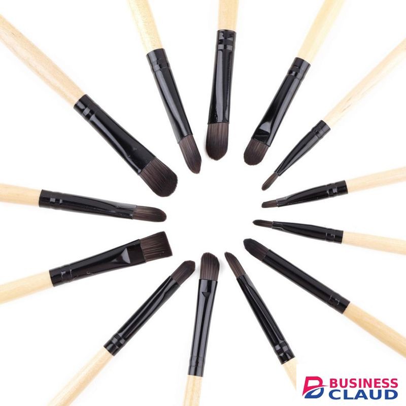 24 PCS Horse Hair Wooden Handle Cosmetic Brush Set with Black Leather Bag