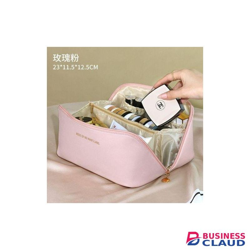 Multifunctional Waterproof Large Cosmetic Bag Toiletries Travel Bag for Women and Men – Portable Makeup Organizer with Compartments for Toiletries, Brushes, Skincare and Travel Essentials