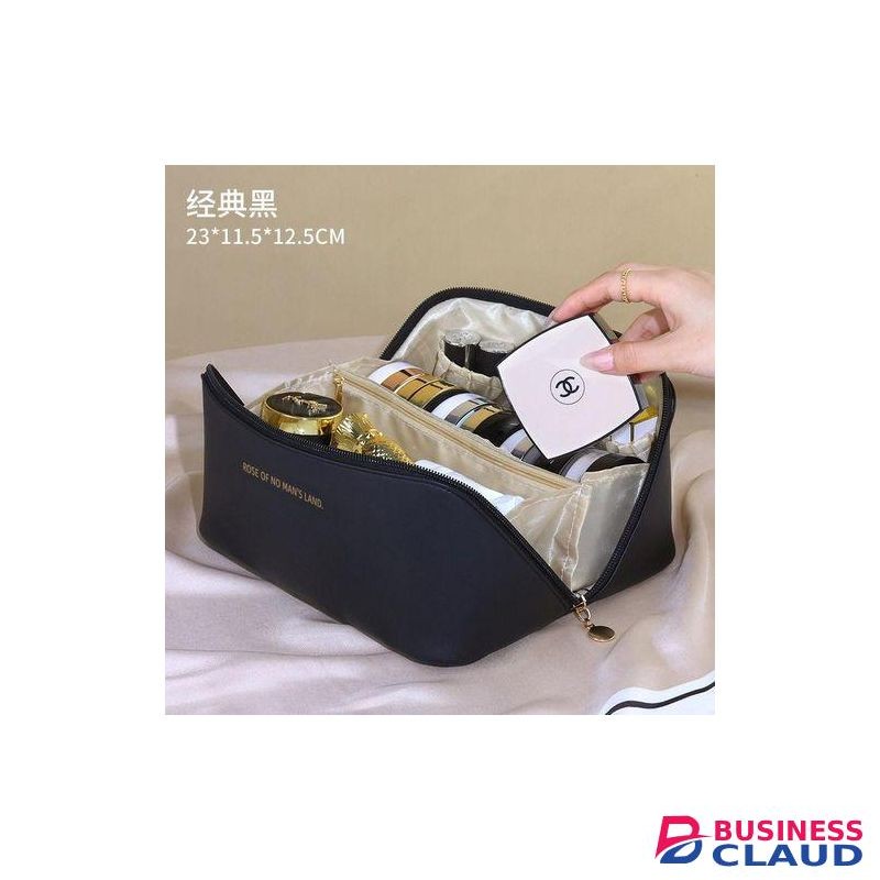 Multifunctional Waterproof large leather cosmetic bag/toilets/makeups travel bag
