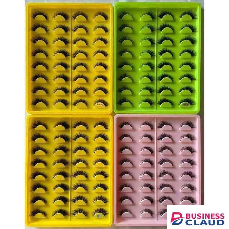 WHO'S THAT Girl 20 pair set of eyelashes