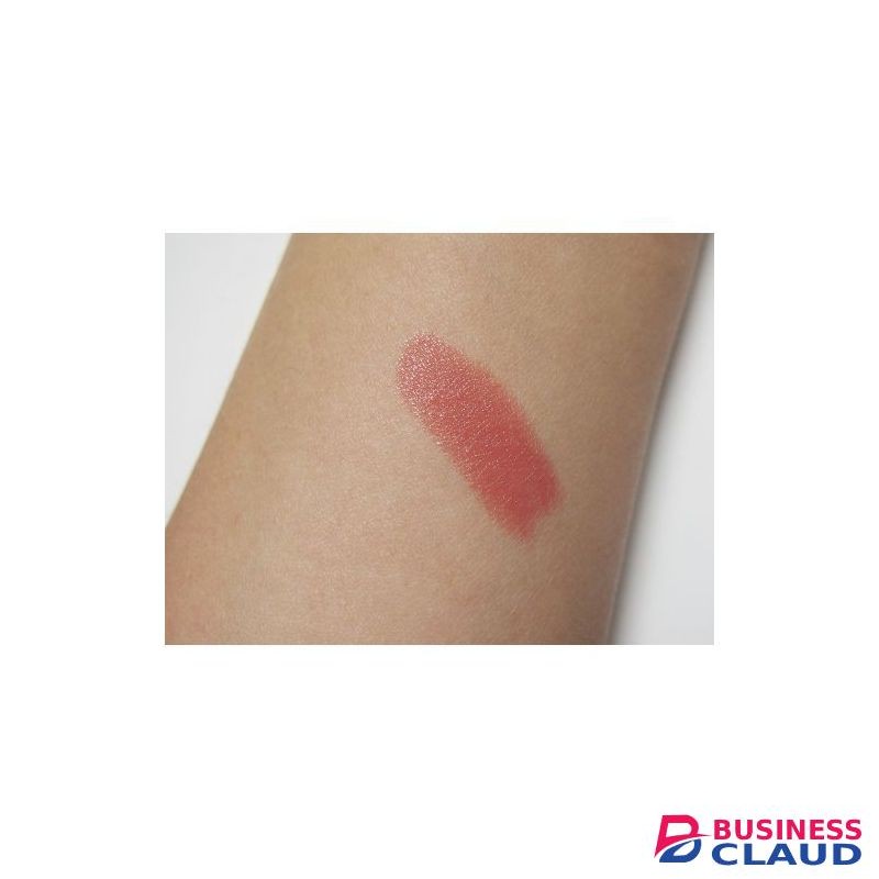 Moisture Lipstick (Color-Changing when applied)