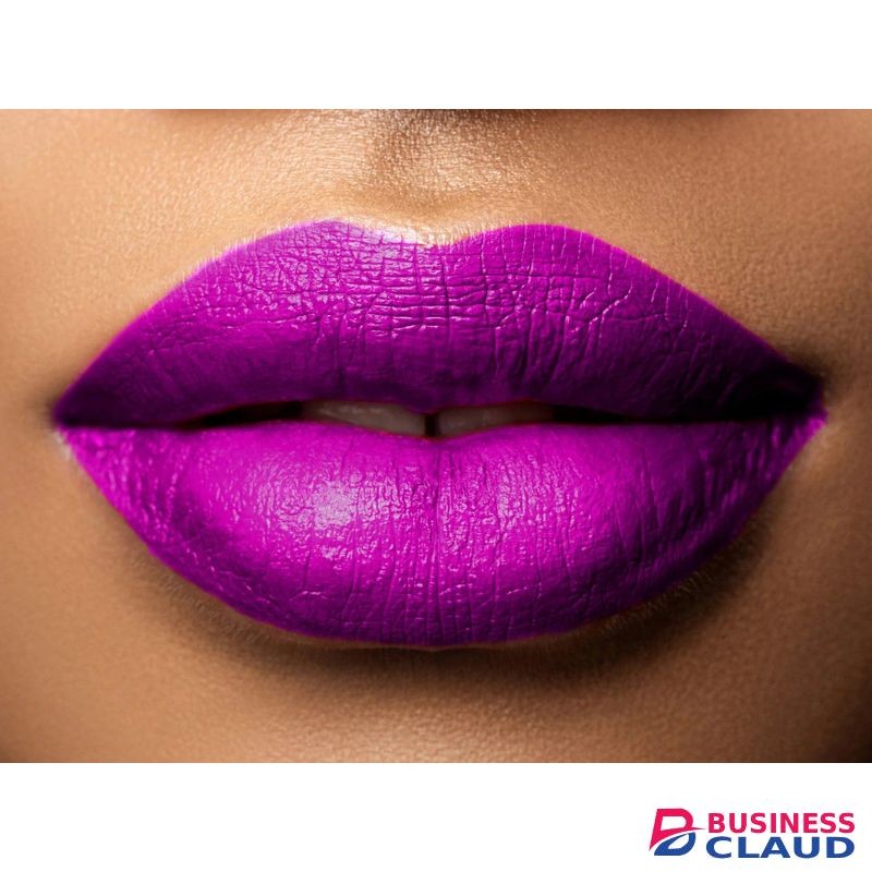 Rich Creamy highly pigmented velvet moisturing matte lipstick