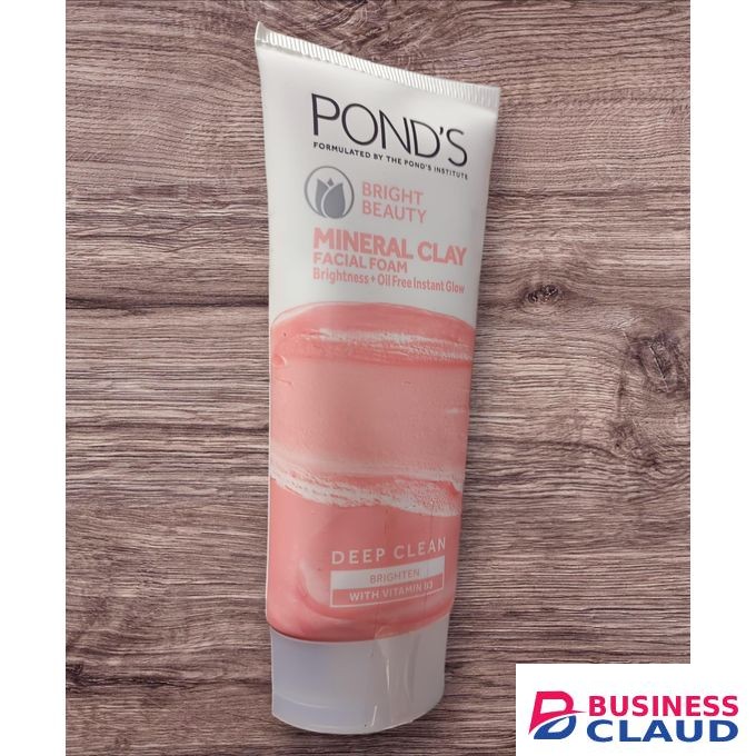 Pond's BRIGHT BEAUTY Mineral Clay Facial Foam