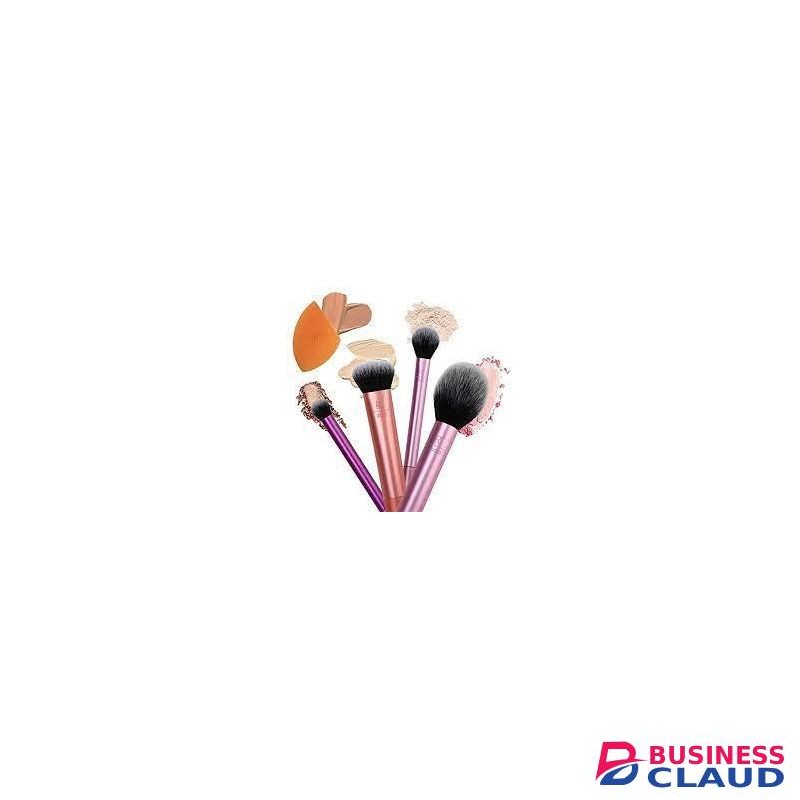 Real Technique Everyday Essentials Set : 400 Blush Brush, 300 Deluxe Creasing Brush, 402 Setting Brush, 200 Expert Face Brush + Miracle Complexion Sponge