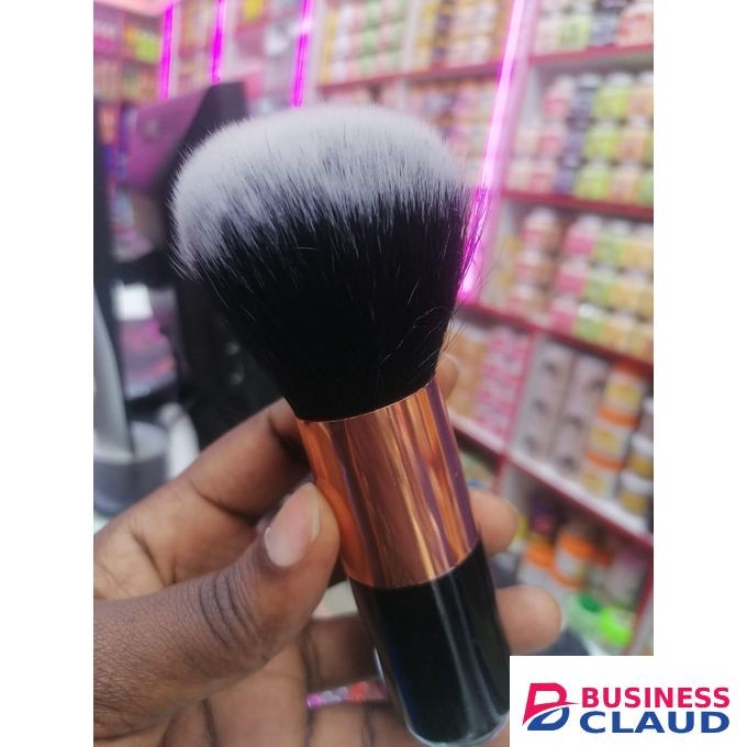Multifunctional Foundation Brush