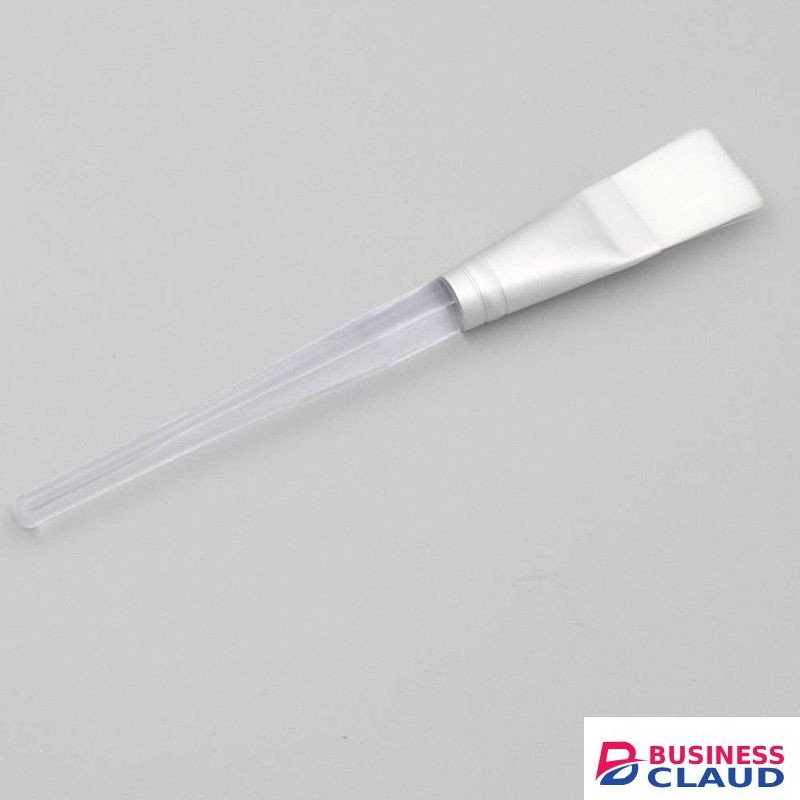 Brush Up White Mask Spatula