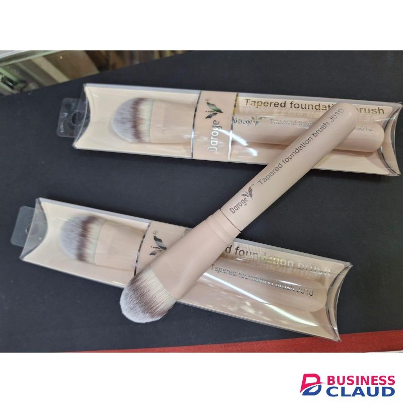 Daroge Tapered foundation brush