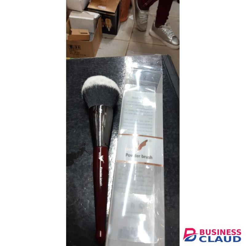 Daroge Perfect Powder Foundation Brush