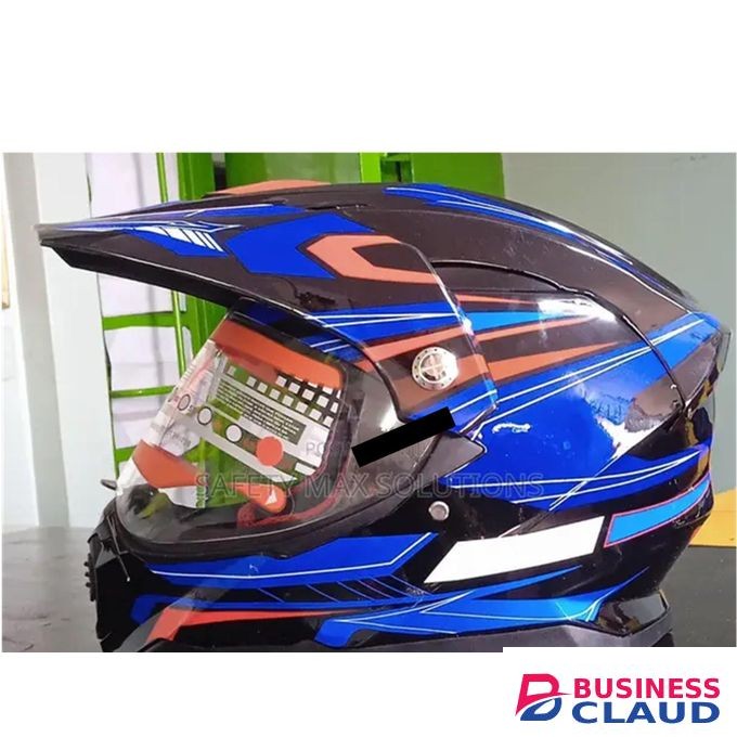 Racing Motorcycle Flip Up Helmet , Double Visors Anti-Fog Lens Off Road