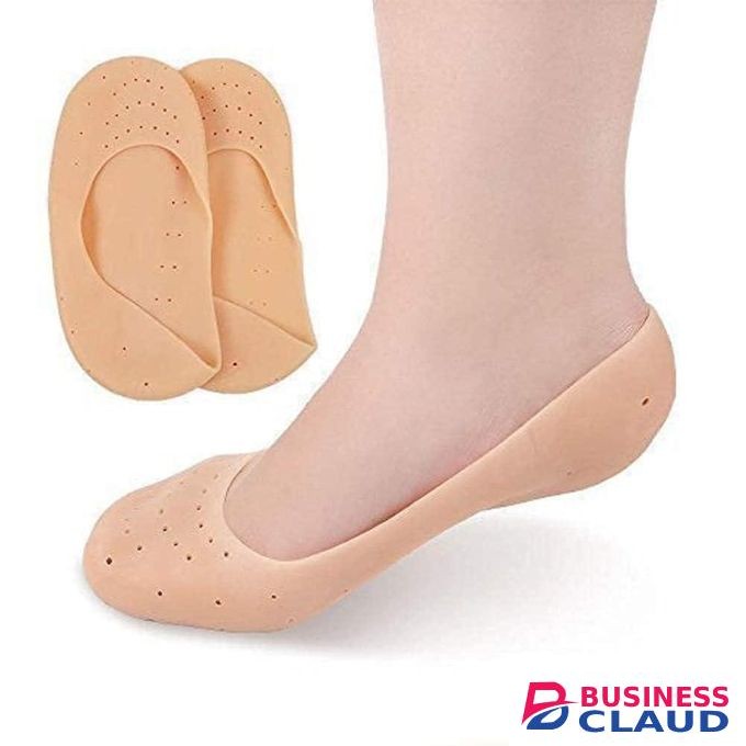 Anti-Crack Perforated Silicone Gel Moisturizing Foot Socks for Heel Repair, Pedicure, and Dry Cracked Skin Treatment - Nude/Skin Tone