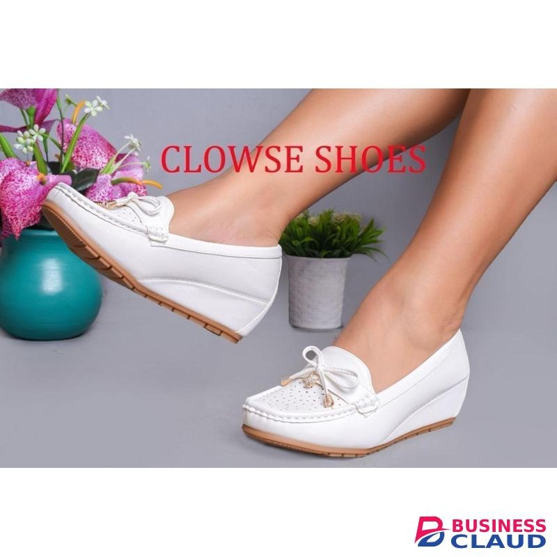 Orthopedic low wedges for women