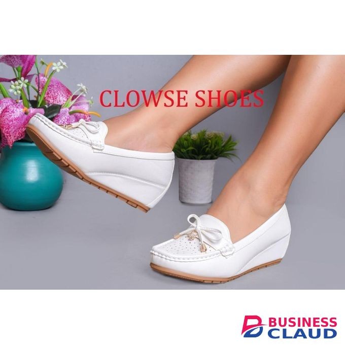 Orthopedic low wedges for women