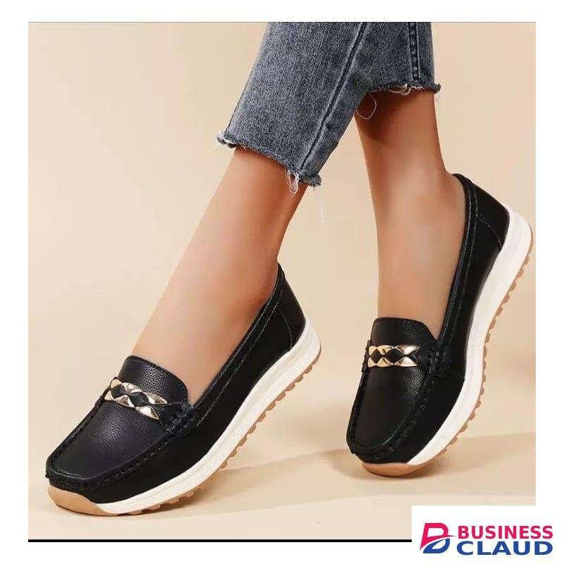 2026 Women's Black Orthopedic Loafers With a Chain Decoration, Slip-On Flat Shoes For Outdoors And Comfort, Versatile Style