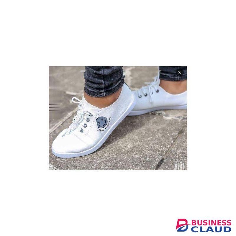 Laced smile shoes/Classy Flat comfortable Shoes