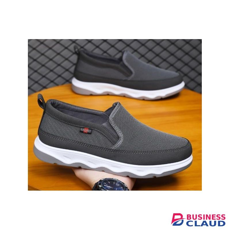 Mens lightweight slip-on sport shoes