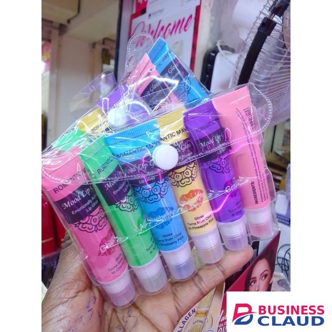 1 PC Magic moody lip gloss any color