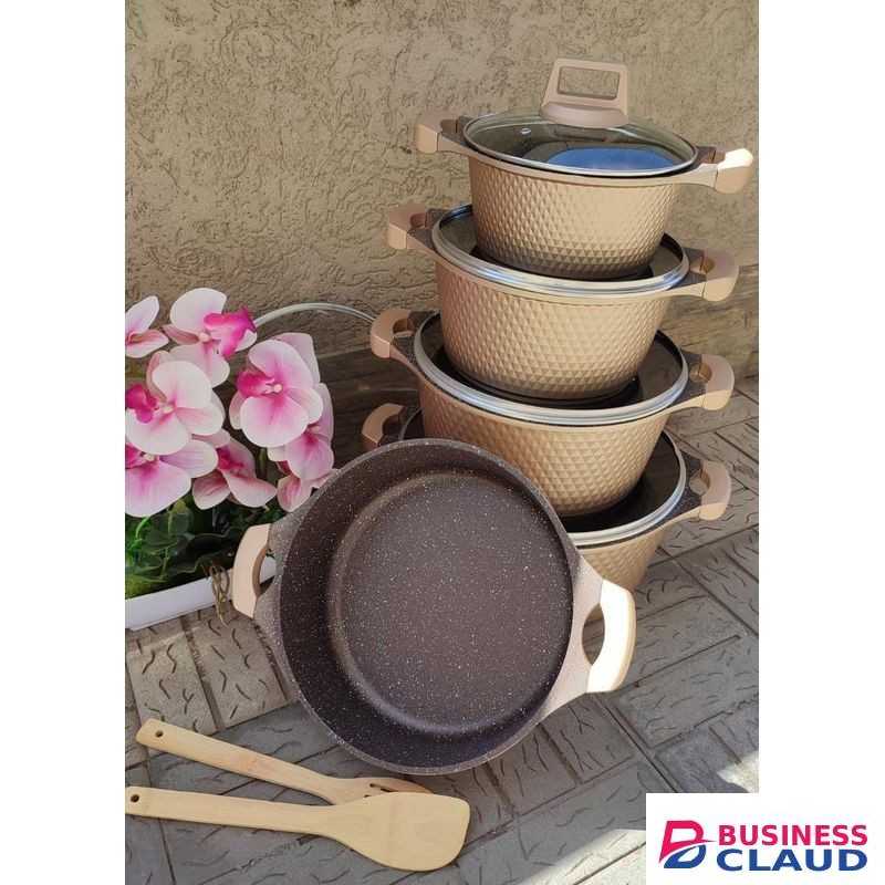 12 pc unique cook ware set original made in Germany light gold