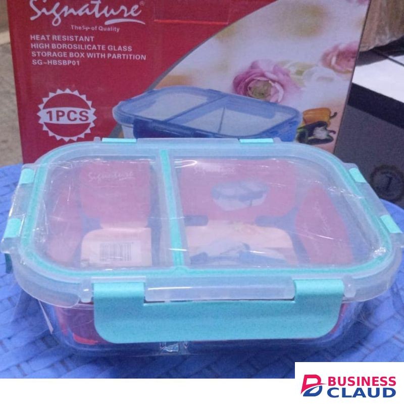 Signature 2 Partitions 580ML Borosilicate Glass Snack/Lunch Box + FREE Glass Smoothie Cup