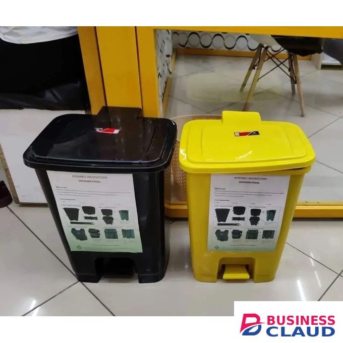 30 litre pedal bin (black, yellow, red)