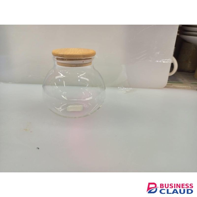 Spice jar with pamboo lid