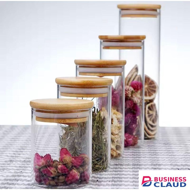 5 FOOD STORAGE CONTAINERS