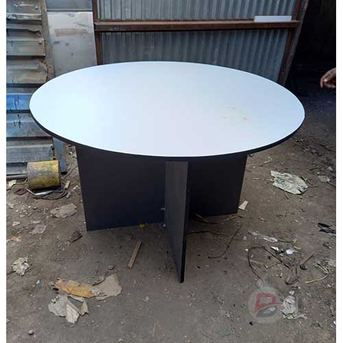 Round coffee table