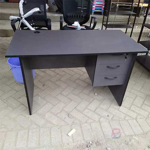 Cheapboard Office desk