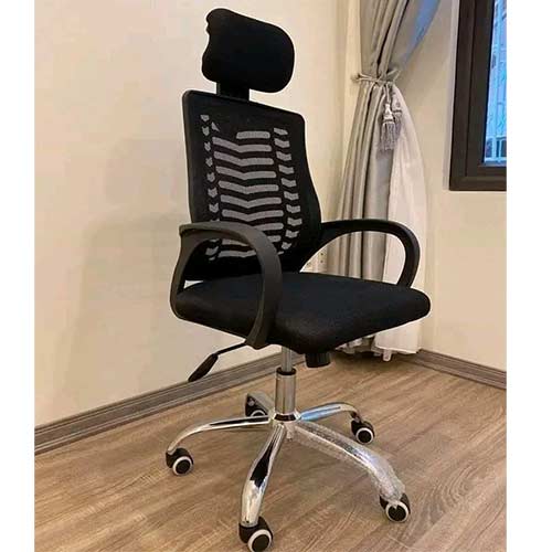 Black Adjustable Office Chair
