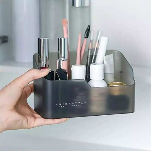 Cosmetic storage box