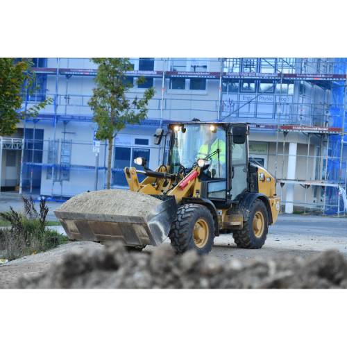 Cat | Caterpillar 906 Compact Wheel Loader Gross Power 74.7 hp