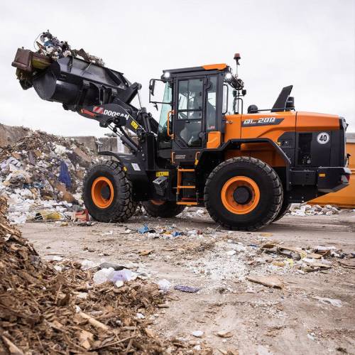 Develon DL200-7 Wheel Loader
