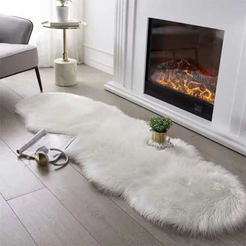 Irregular shape faux fur rug