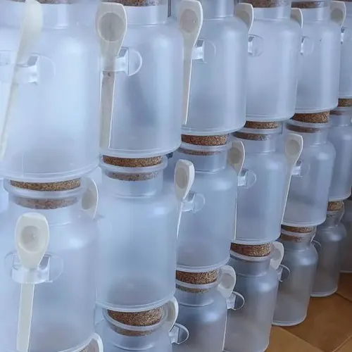 300 ml Frosted plastic spice jars