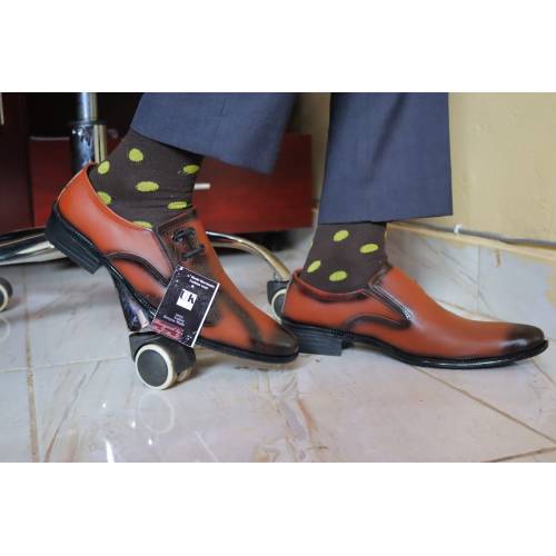Y Konyang Muski Official leather shoe Size 39-45