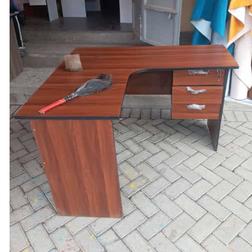 L-Shaped Office Desk- Maximize Efficiency and Style in Your Workspace