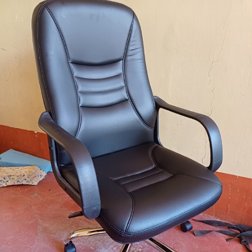 Executive genuine leather highback chair